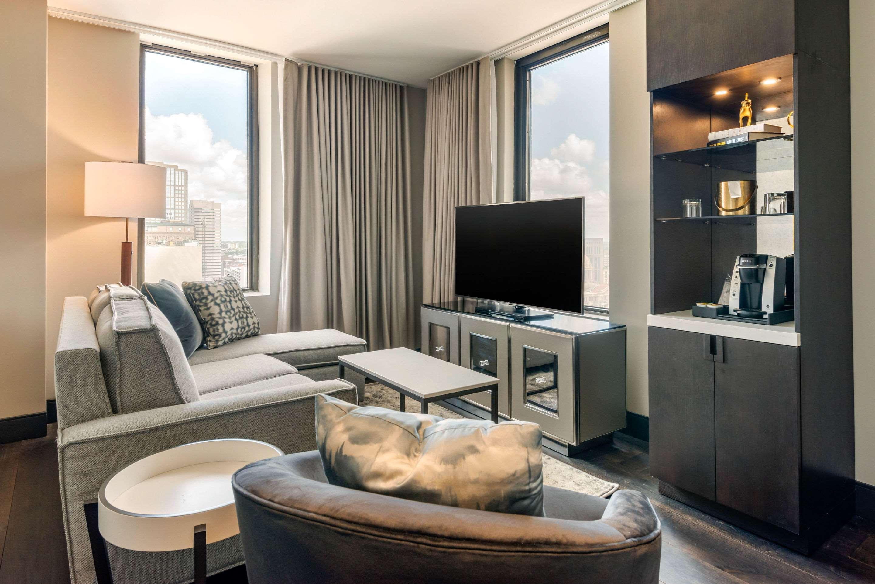 Cambria Downtown Convention Center Otel 4*