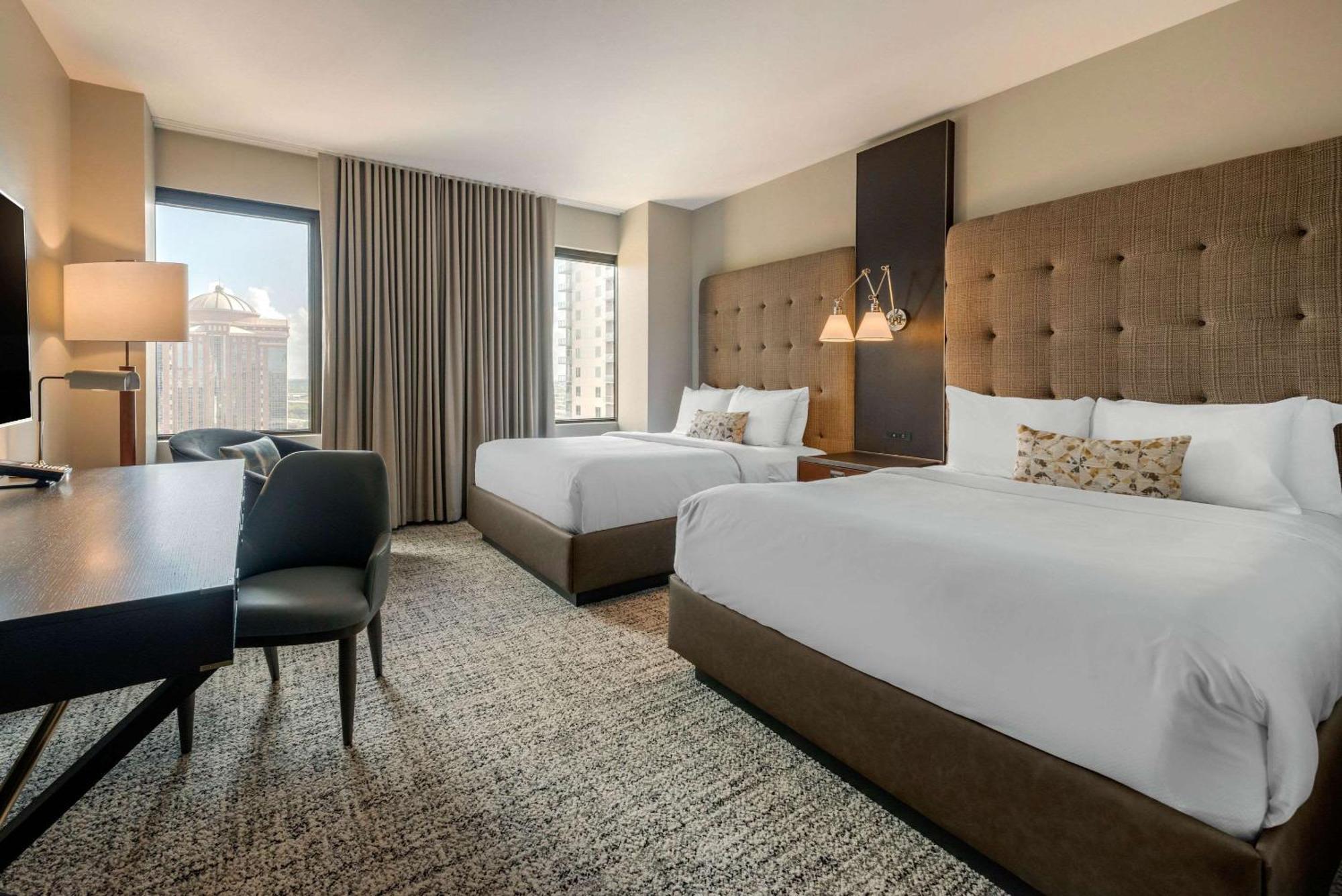 Otel Cambria Downtown Convention Center 4*