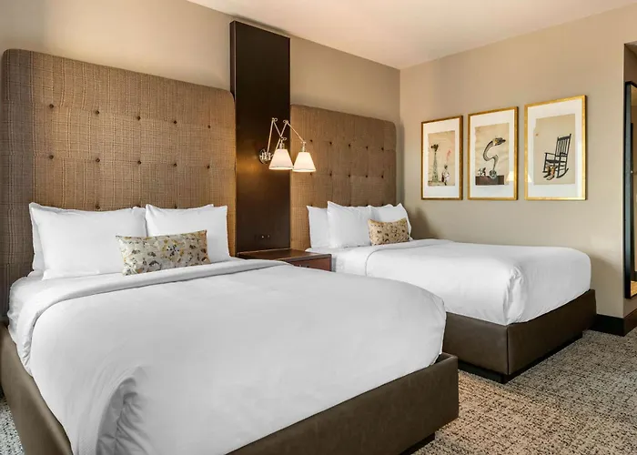 Cambria Hotel Houston Downtown Convention Center