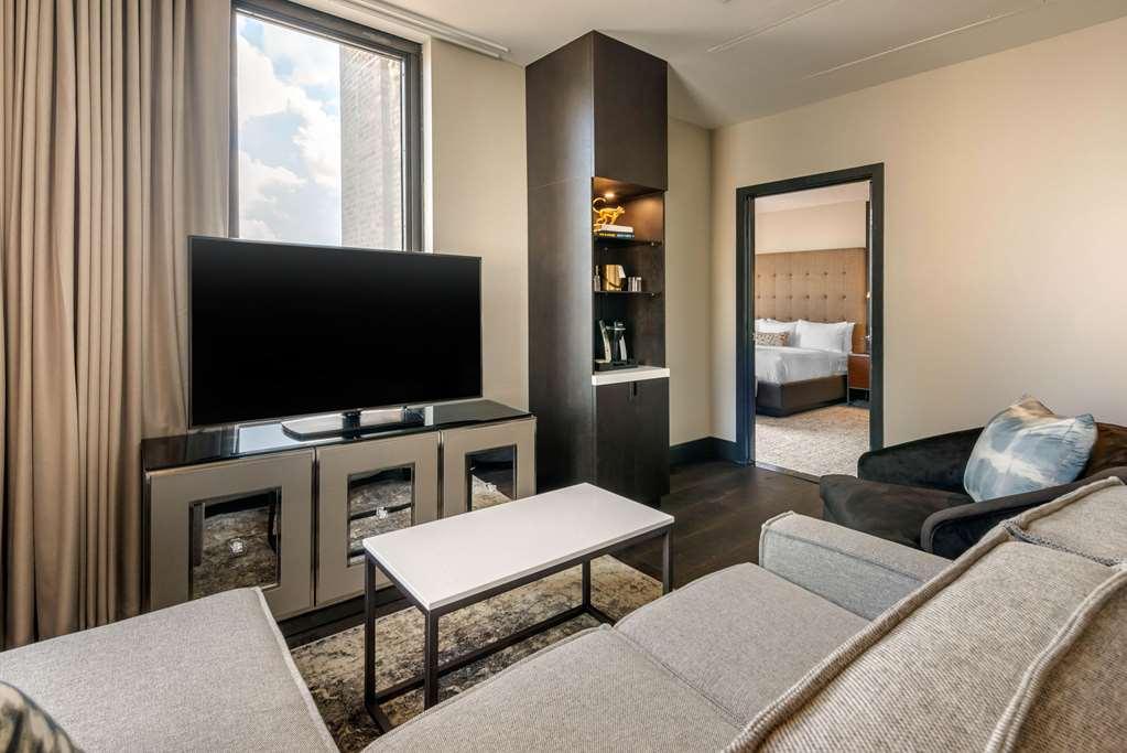 Cambria Downtown Convention Center Hotel 4*